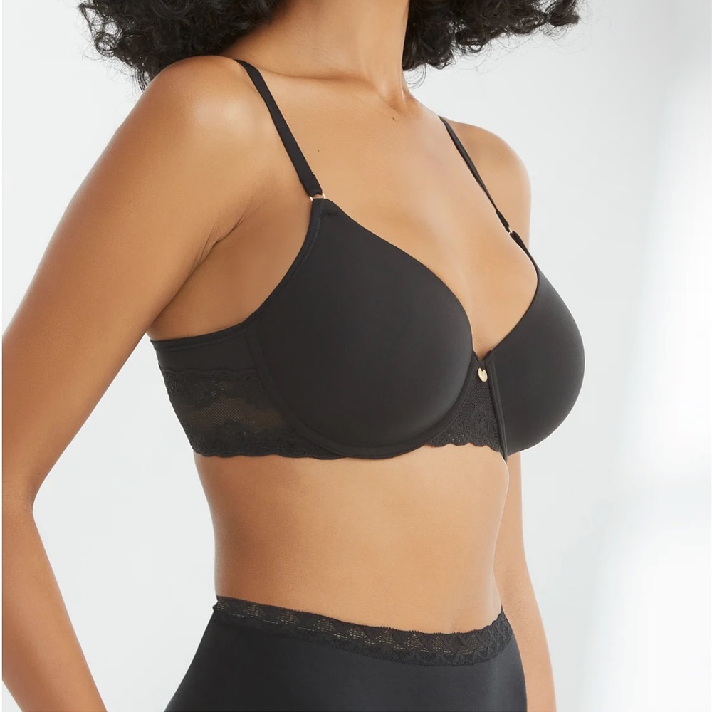 black 32D Natori t-shirt bra